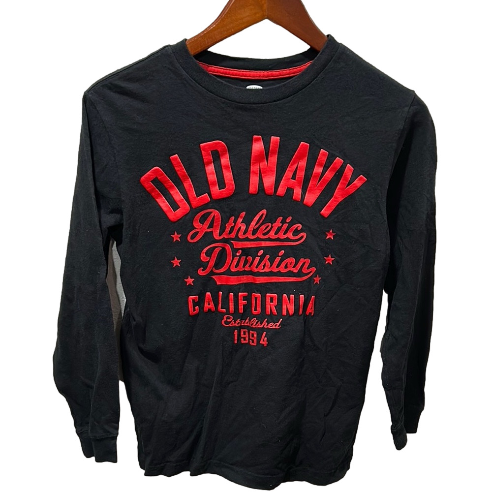Old Navy boys Black Shirt with Red Print size L (10-12) GUC